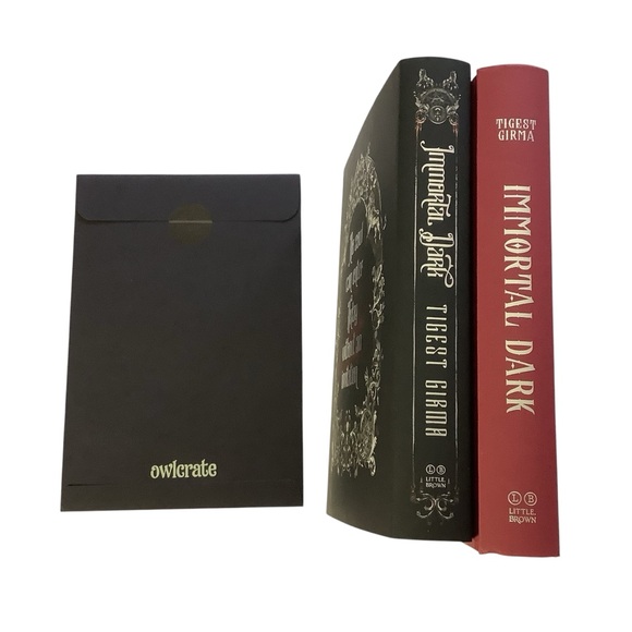 Signed Immortal Dark Tigest Girma with Page Overlays Owlcrate New - Picture 2 of 8